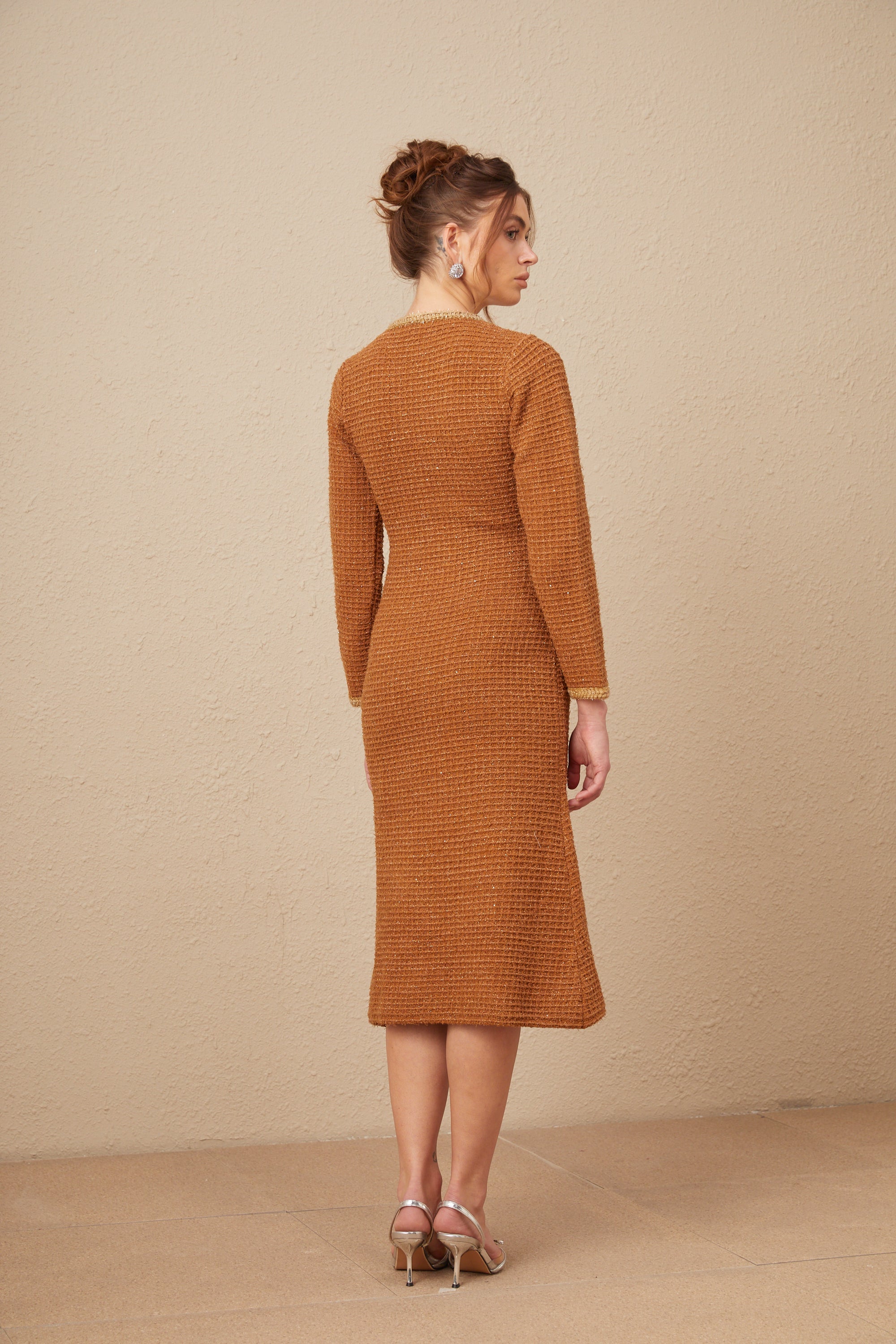 Kahverengi Örgü Kenarlı Tweed Elbise