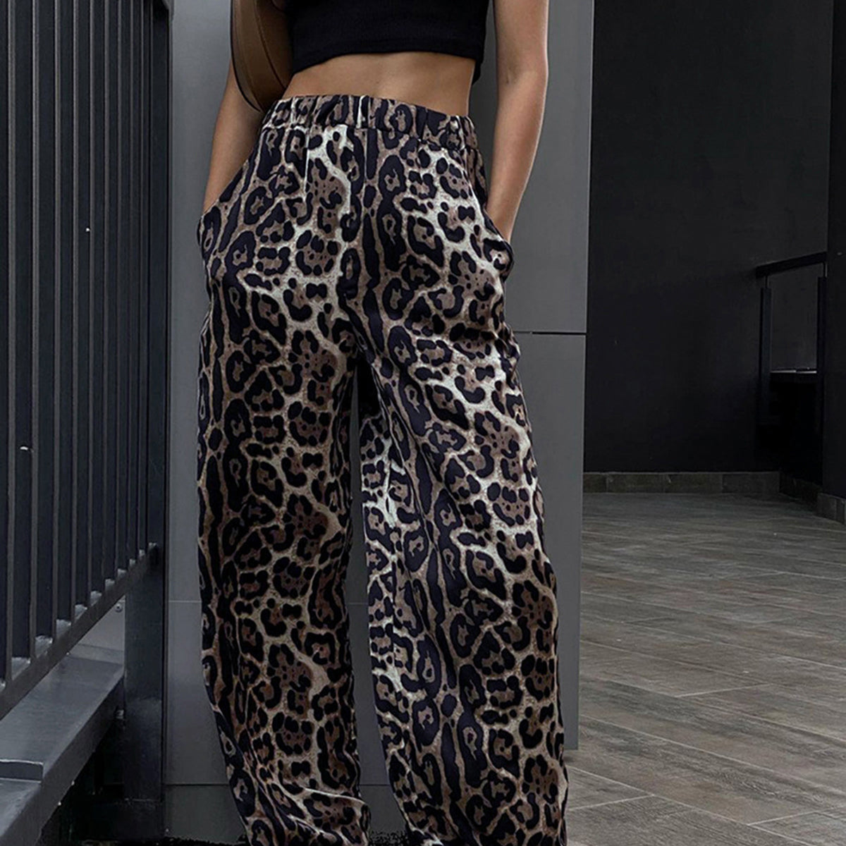 Leopar Desenli Geniş Paça Pantolon