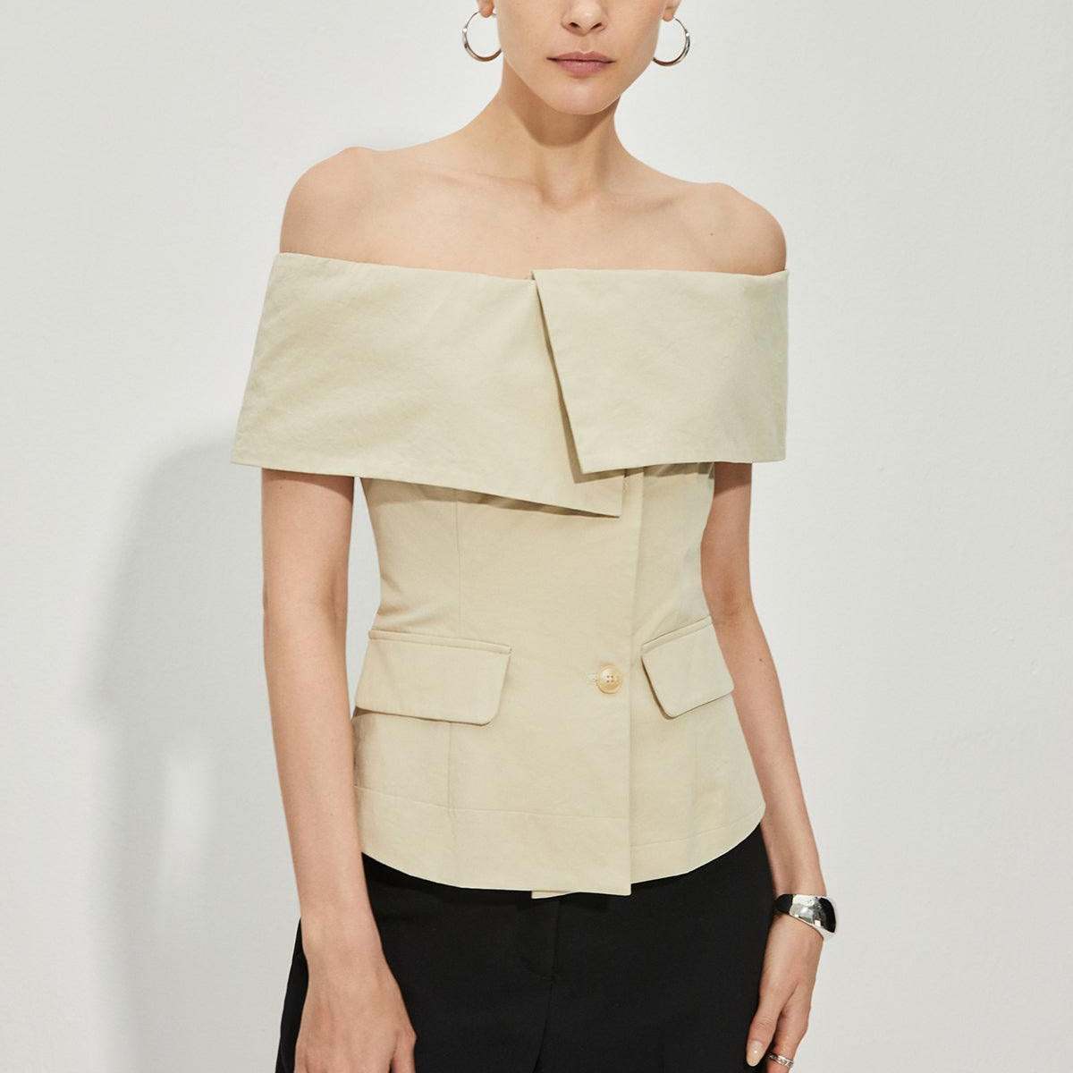 Off-Shoulder Detaylı Krem Renk Blazer Üst