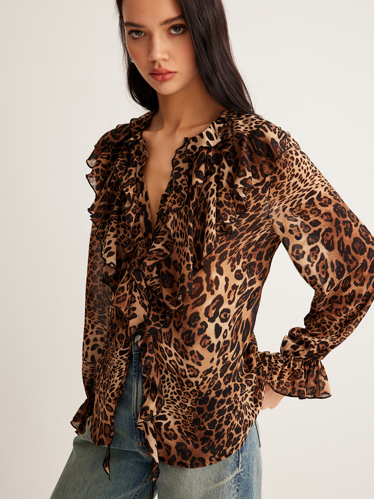Leopar Desenli Volanlı Bluz