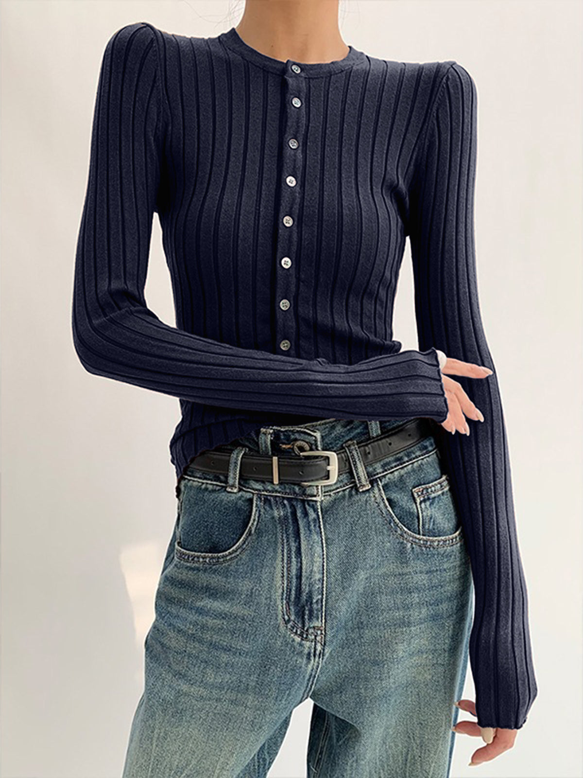 Yuvarlak Yaka Düğmeli Skinny Örgü Üst