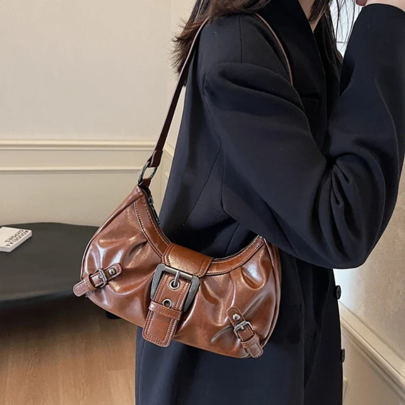Retro Pileli Hobo Omuz Çantası